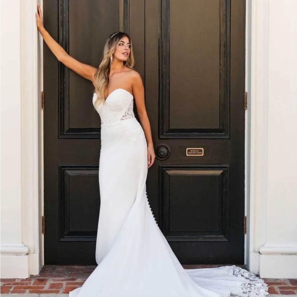 STELLA YORK STRAPLESS MINIMALIST COLUMN WEDDING DRESS WITH SEXY SIDE CUTOUTS